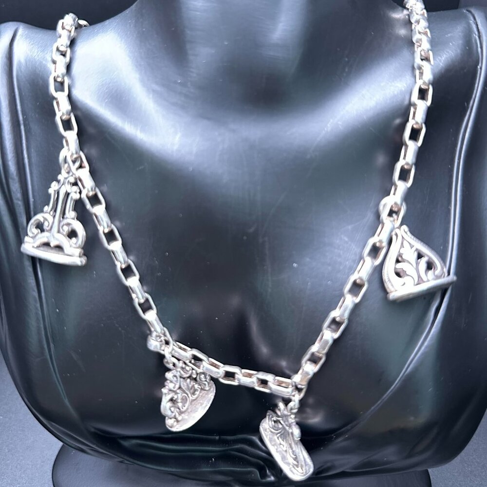 Sanctum Crest Necklace